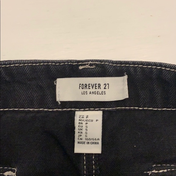 Forever 21 Black Mini Skirt - Picture 2 of 3